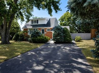 633 Fleet St, Kingston, ON K7M 5A4