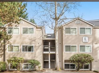 12032 100th Ave NE APT L102, Kirkland, WA 98034