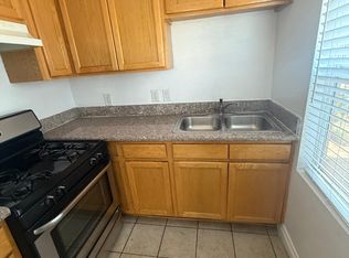 1719 W 35th Pl APT 4, Los Angeles, CA 90018