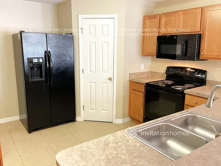 417 Saragassa Ave SW — Photo 5