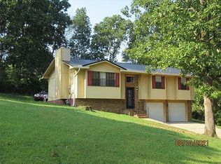1318 Barry Rd, Anniston, AL 36206