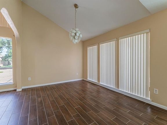 4th image of 10614 Sagevale Ln