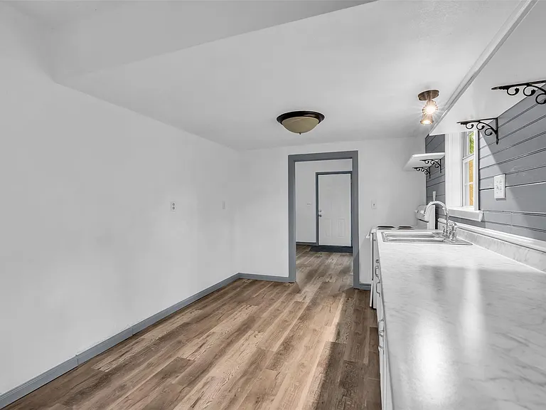 1381 Harrell Rd — Photo 8