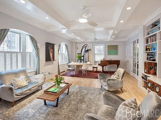 Sold by Bellmarc Realty | media 15