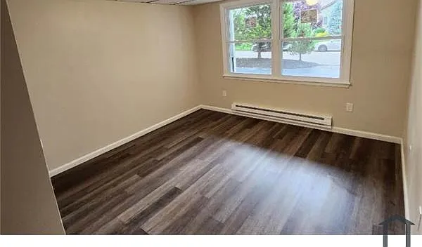 229 Maple Ave #B — Photo 8