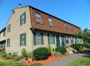 19 Bay Path Way #19, Branford, CT 06405