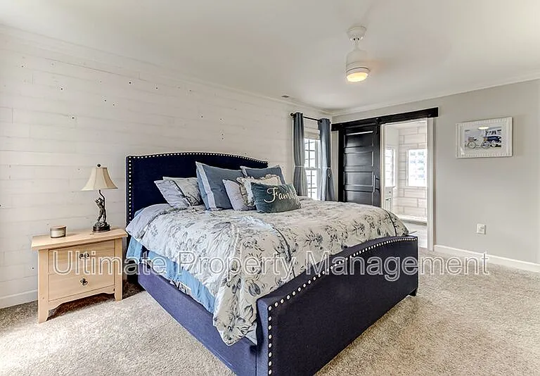 7022 Cayman Ct — Photo 18