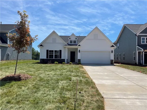 5901 Clouds Harbor Trl, Clemmons, NC 27012