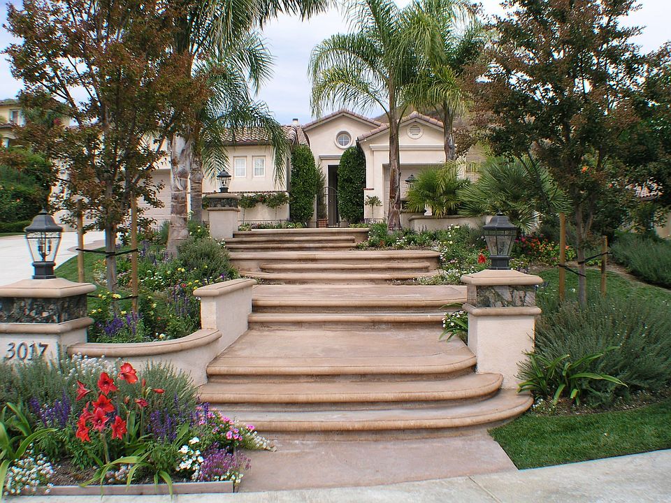 WOODRIDGE ESTATES