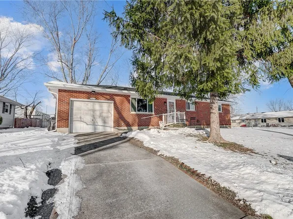 363 Crescent Dr, Lewisburg, OH 45338