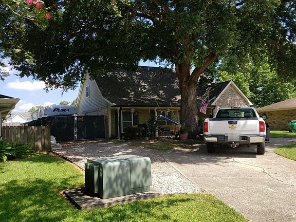 3rd image of 200 Longview Dr