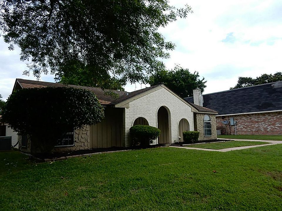 1st image of 6430 Pirtlewood Cir