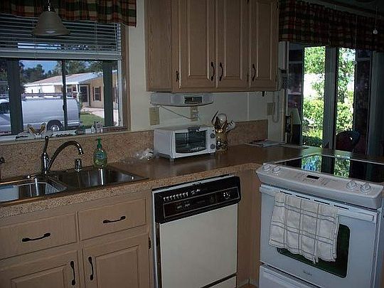 1st image of 3040 Tuckahoe Ln