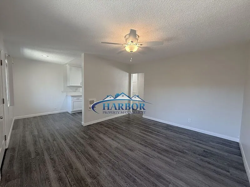1 bed, 1.0 bath, 560 sqft, $1,645 — Photo 3
