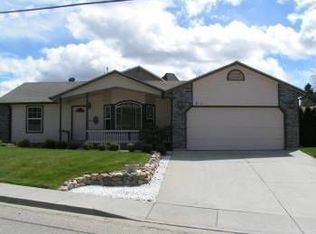 2040 Wayne Dr, Payette, ID 83661