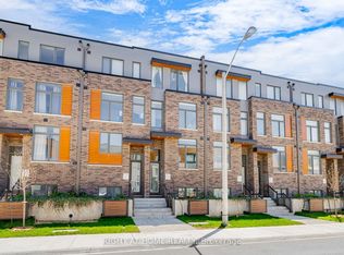 111 Green Gardens Blvd, Toronto, ON M6A 0E2