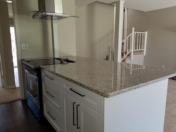 3rd image of 4038 Rocky Valley Ct NE #12