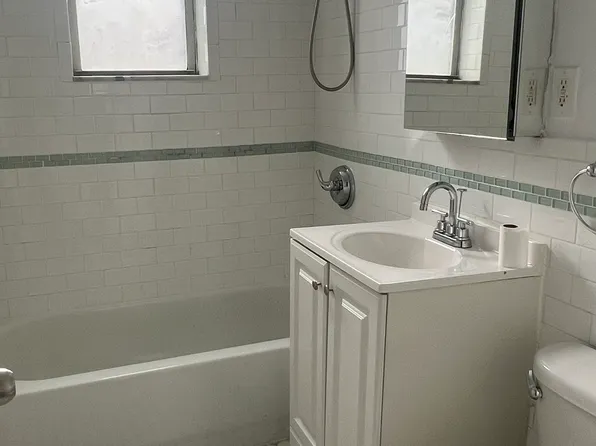 24-16 29th Street image 4 of 7