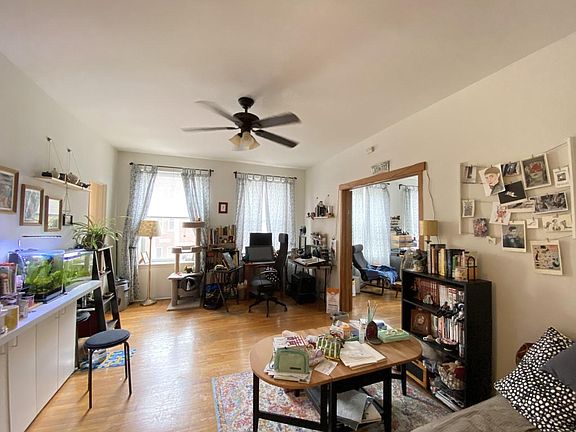 4th image of 5528-30 N Kenmore Ave #201