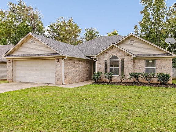 3rd image of 2411 Shadowcreek Dr