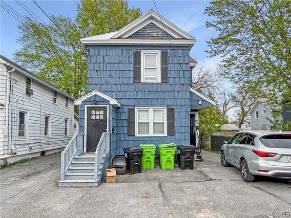 102 Woodbury Ave, Syracuse, NY 13206