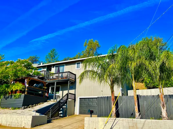 3518 West St, Redding, CA 96001