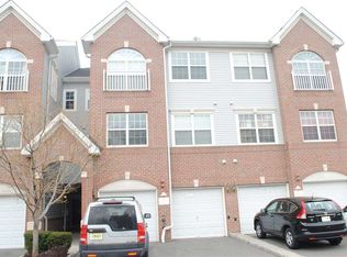 102 Lyon Ct, Jersey City, NJ