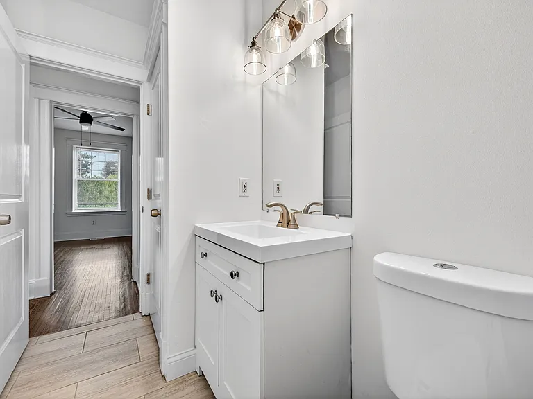 5750 Pershing Ave #2W — Photo 13