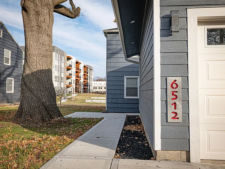 6512 Rockhill Rd — Photo 1