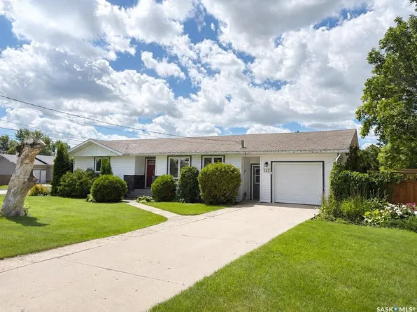 722 6th AVENUE, Rosthern, SK S0K 3R0