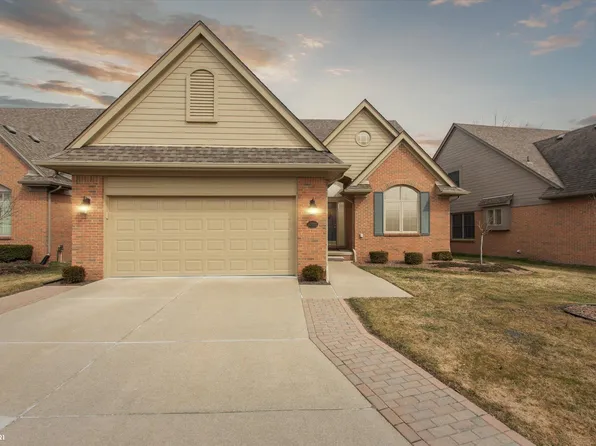 43730 Perignon Dr, Sterling Heights, MI 48314