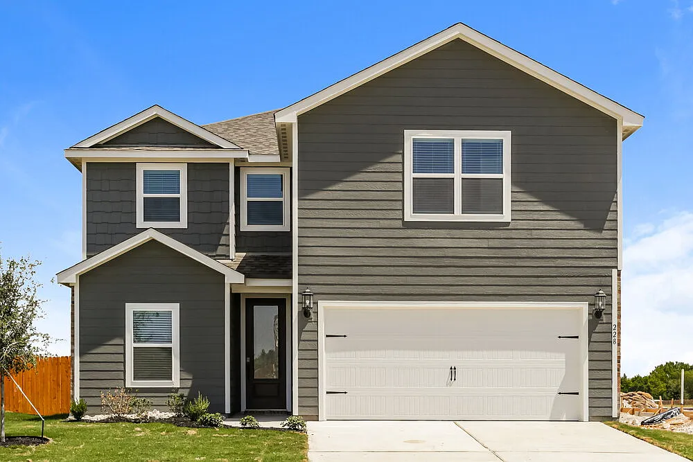 5 bed, 2.5 bath, 2504 sqft, $2,598 — Photo 1