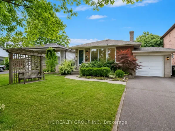 980 Lillian St, Toronto, ON M2M 3E9