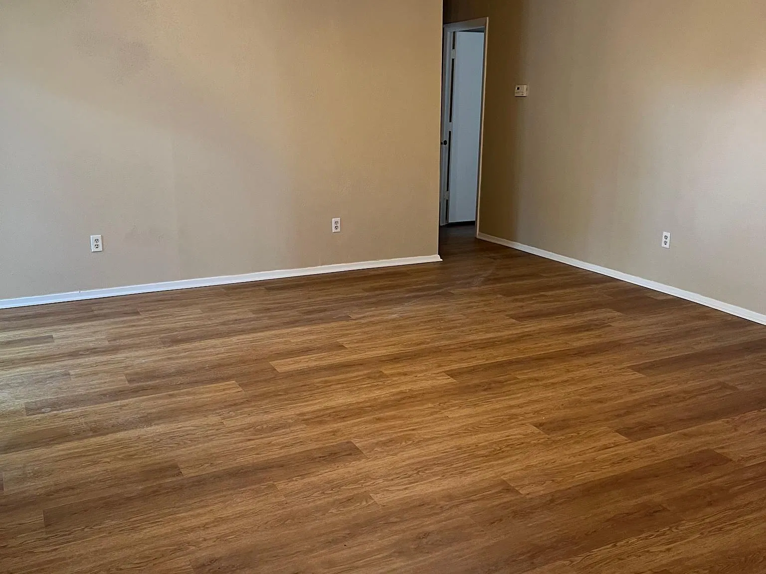 1114 Denmark Dr — Photo 4