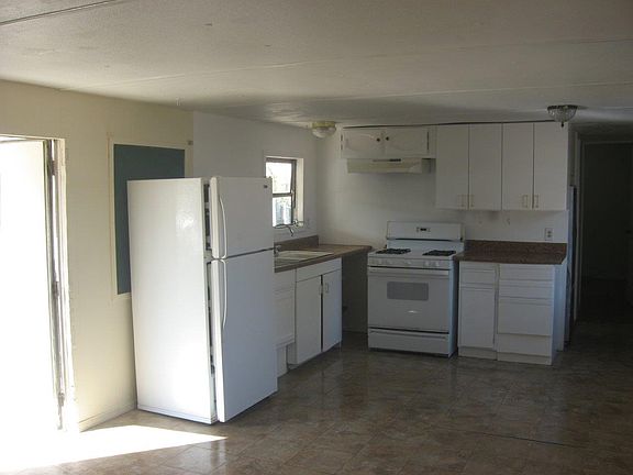 3rd image of 3125 N Geronimo Ave #10