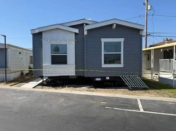 24725 Pennsylvania Ave #C12, Lomita, CA 90717
