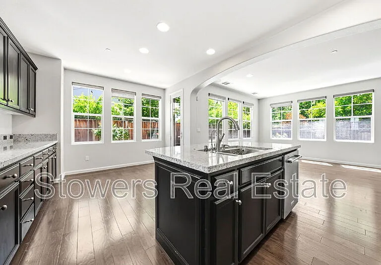 4502 Butterfly Creek Rd — Photo 49