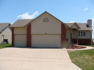 912 N Linden Ln, Derby, KS 67037