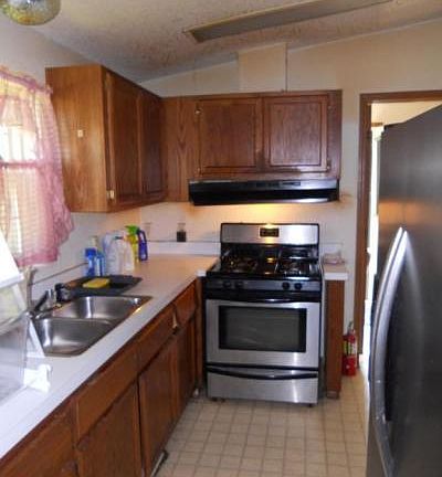 3rd image of 726 Dexter Ave