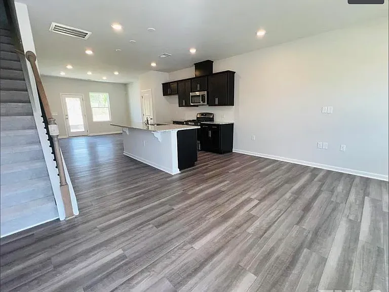 2474 Tonoloway Dr — Photo 2