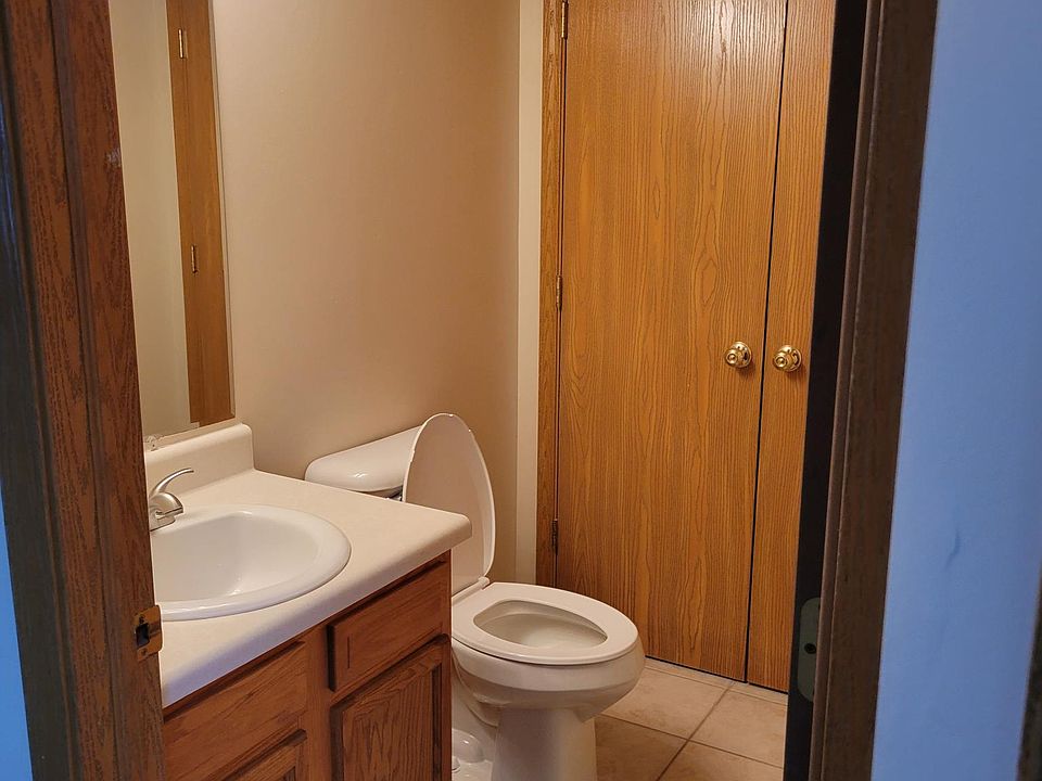 2nd image of 1250 Leon Way APT 1