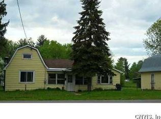 599 1/2 S James St, Carthage, NY 13619