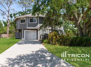 903 Hagle Park Rd, Bradenton, FL 34212