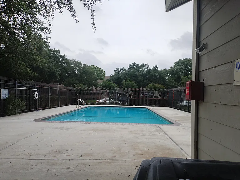 13016 Wirevine Ln — Photo 31
