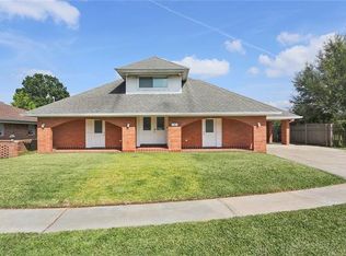 60 Carolyn Ct, Arabi, LA 70032
