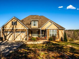 141 Natures Pointe Trl, Carrollton, GA 30117