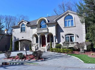 1077 Briar Way, Fort Lee, NJ 07024