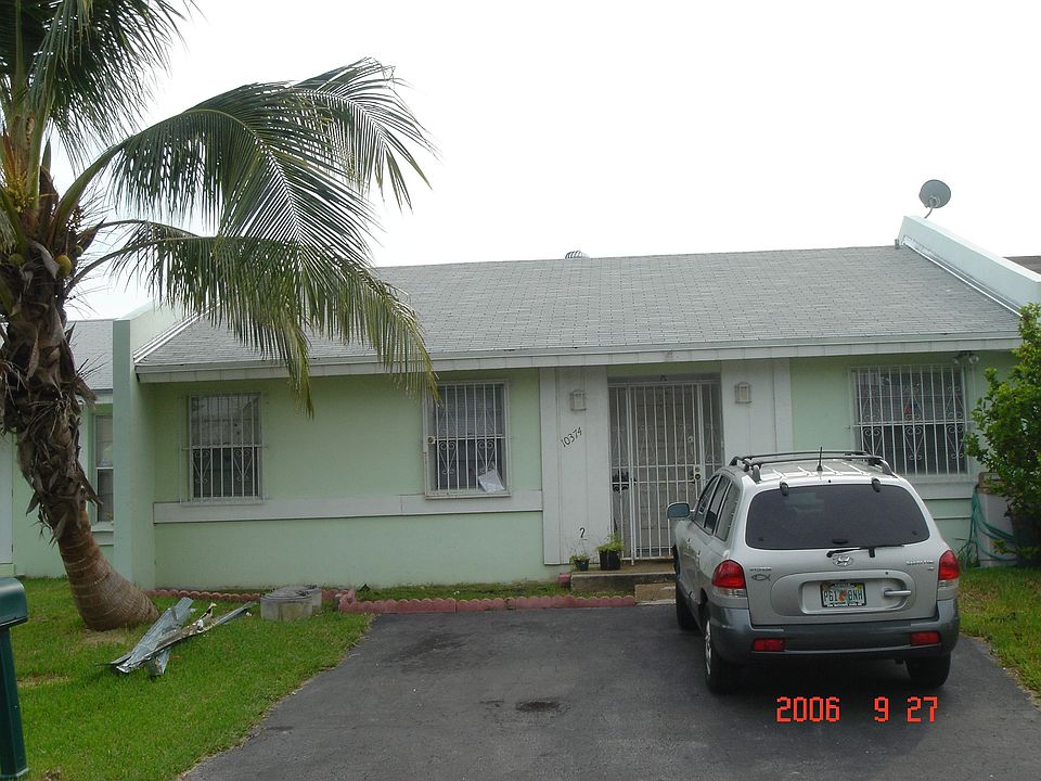 REMODELED TOWNHOUSE