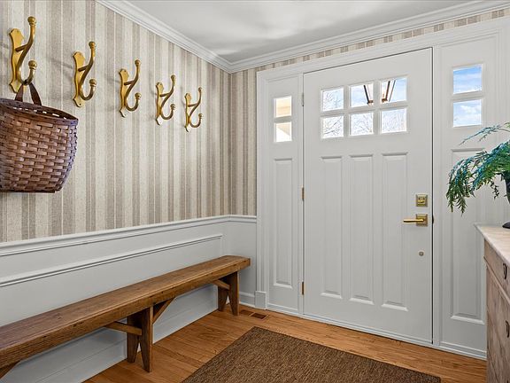 4th image of 1489 N Sheridan Rd