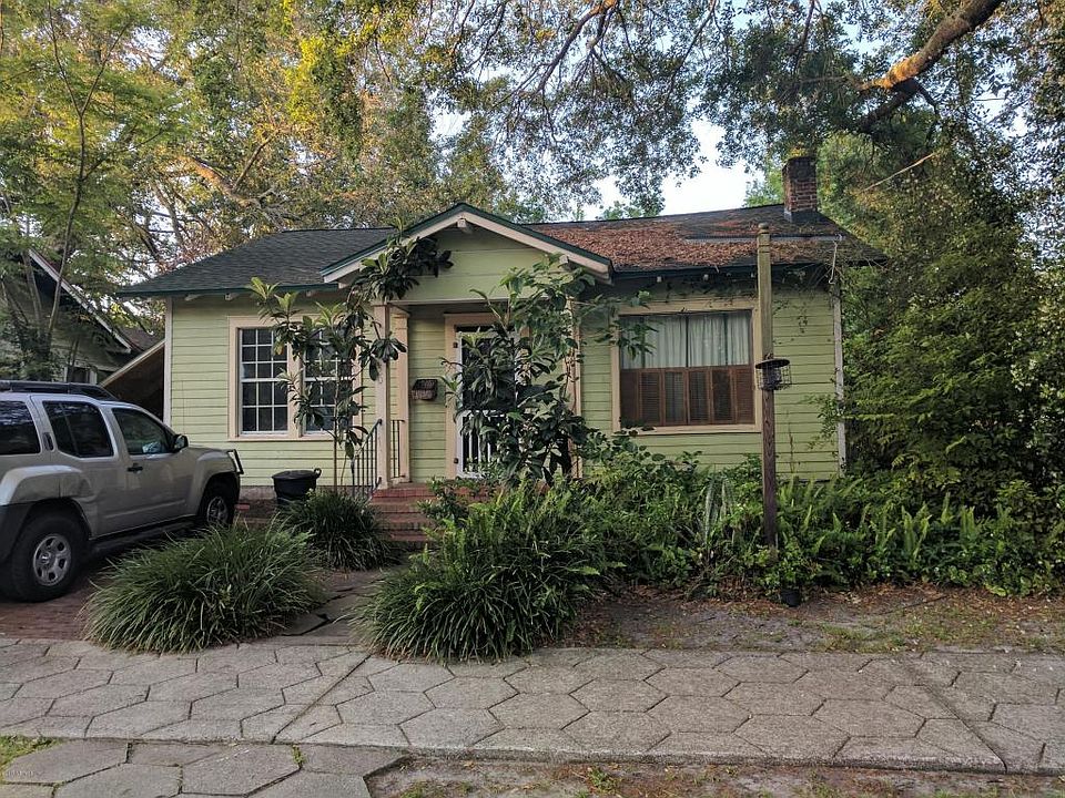 1st image of 2820 Selma St